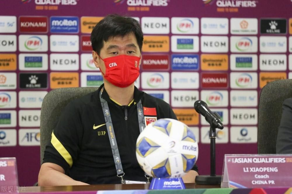 “然后劳塔罗不仅自己能踢得好，他还能帮助身边的队友发挥出色。